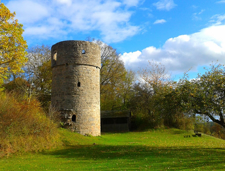 Burgruine Rosenberg Rügland, Germany